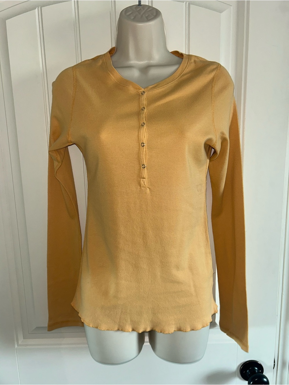 NEW Hard Tail Long-Sleeve Henley Top in Mustard Sz L